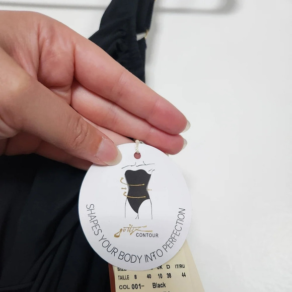 Gottex Slimming One Piece - Picture 8 of 10